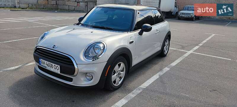 Хетчбек MINI Hatch 2015 в Києві фото 3 Хетчбек MINI Hatch 2015 в Києві