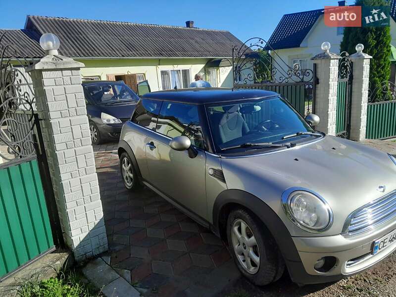 Хетчбек MINI Hatch 2008 в Чернівцях