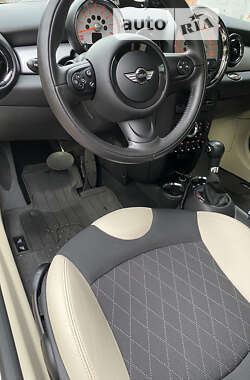 Хетчбек MINI Hatch 2012 в 