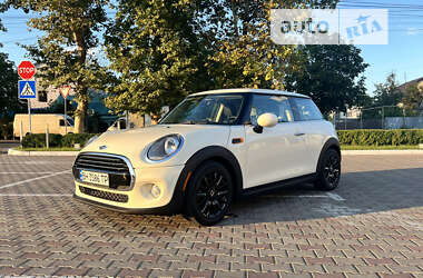 Хэтчбек MINI Hatch 2017 в Одессе