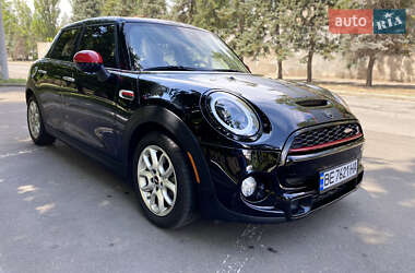 Хэтчбек MINI Hatch 2018 в Николаеве