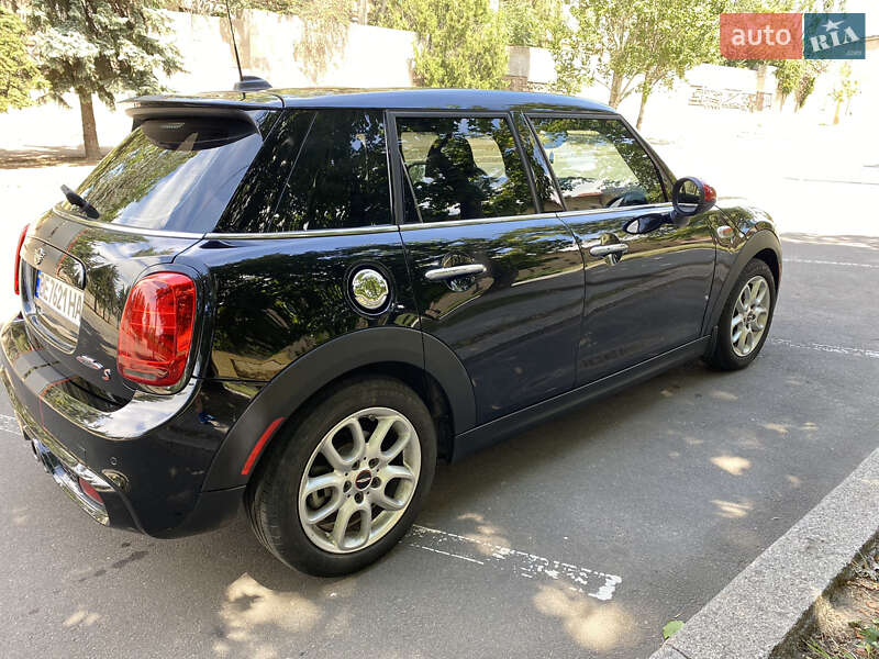 Хетчбек MINI Hatch 2018 в Києві