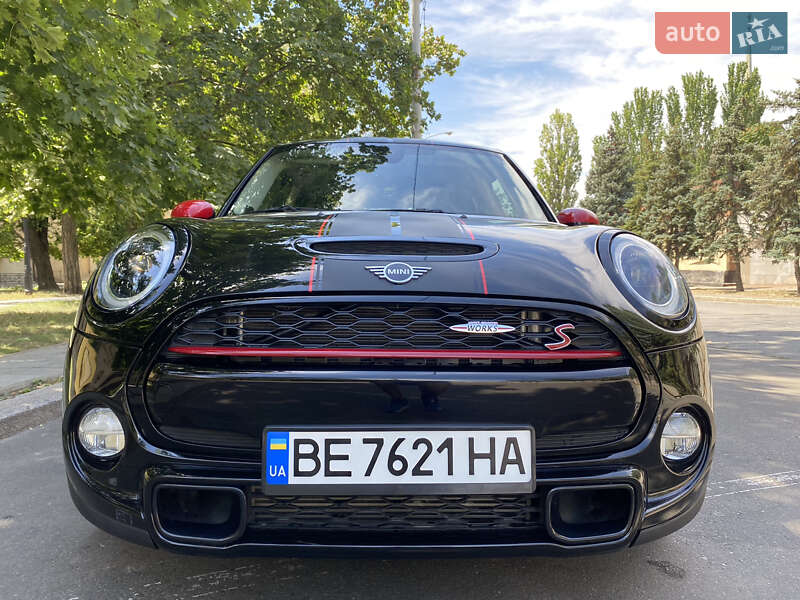 Хетчбек MINI Hatch 2018 в Києві