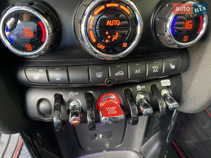 Хетчбек MINI Hatch 2018 в Києві