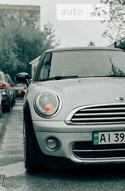 Хэтчбек MINI Hatch 2008 в Фастове