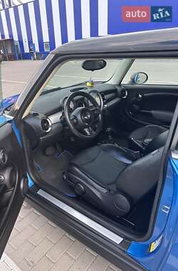 Хэтчбек MINI Hatch 2011 в Дубно