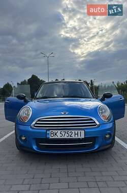 Хэтчбек MINI Hatch 2011 в Дубно