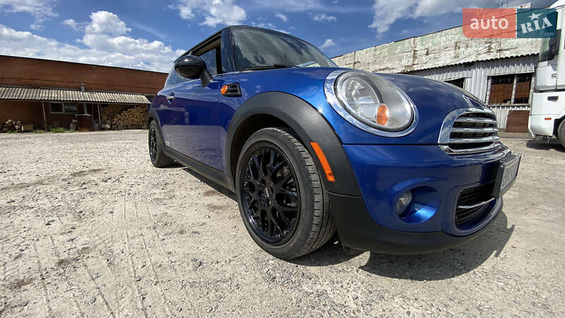 Хетчбек MINI Hatch 2013 в Сумах