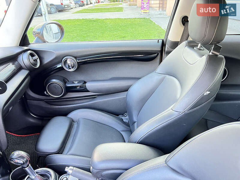 Хэтчбек MINI Hatch 2014 в Киеве фото 10 Хэтчбек MINI Hatch 2014 в Киеве