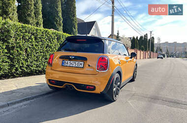 Хэтчбек MINI Hatch 2014 в Киеве фото 9 Хэтчбек MINI Hatch 2014 в Киеве