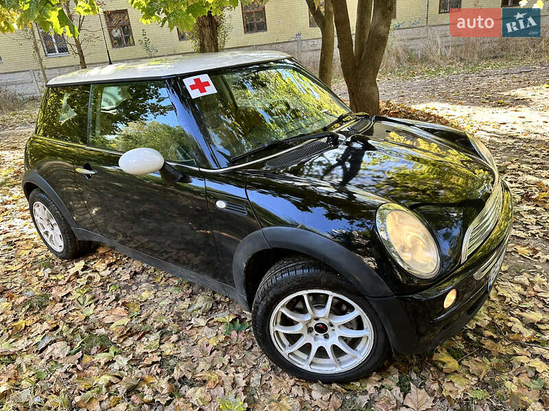 Хетчбек MINI Hatch 2004 в Миколаєві
