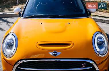 Хэтчбек MINI Hatch 2015 в 