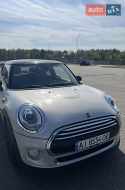 Хэтчбек MINI Hatch 2017 в Киеве