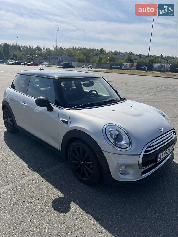 Хэтчбек MINI Hatch 2017 в Киеве