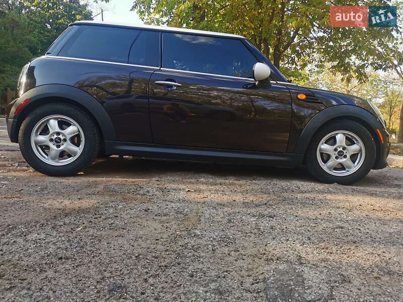 Хетчбек MINI Hatch 2013 в Миколаєві фото 3 Хетчбек MINI Hatch 2013 в Миколаєві