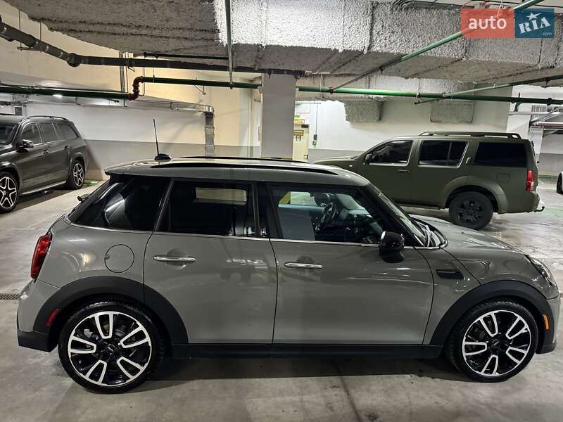 Хетчбек MINI Hatch 2021 в Києві