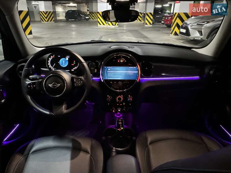 Хетчбек MINI Hatch 2021 в Києві