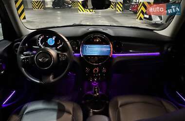 Хетчбек MINI Hatch 2021 в 