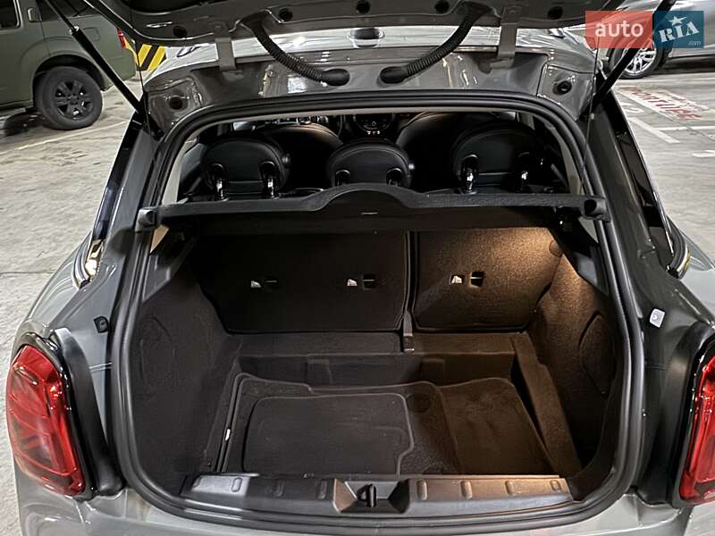 Хетчбек MINI Hatch 2021 в Києві