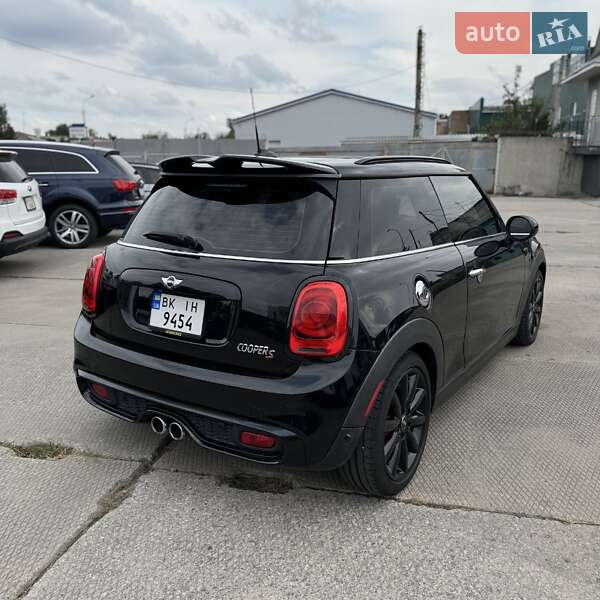 Хетчбек MINI Hatch 2014 в Рівному