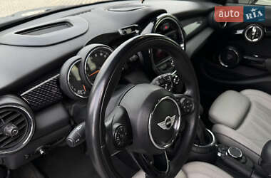 Хетчбек MINI Hatch 2016 в 