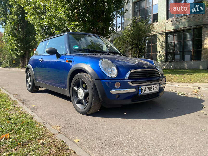 Хетчбек MINI Hatch 2002 в 