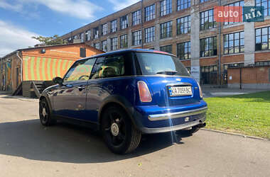 Хетчбек MINI Hatch 2002 в 