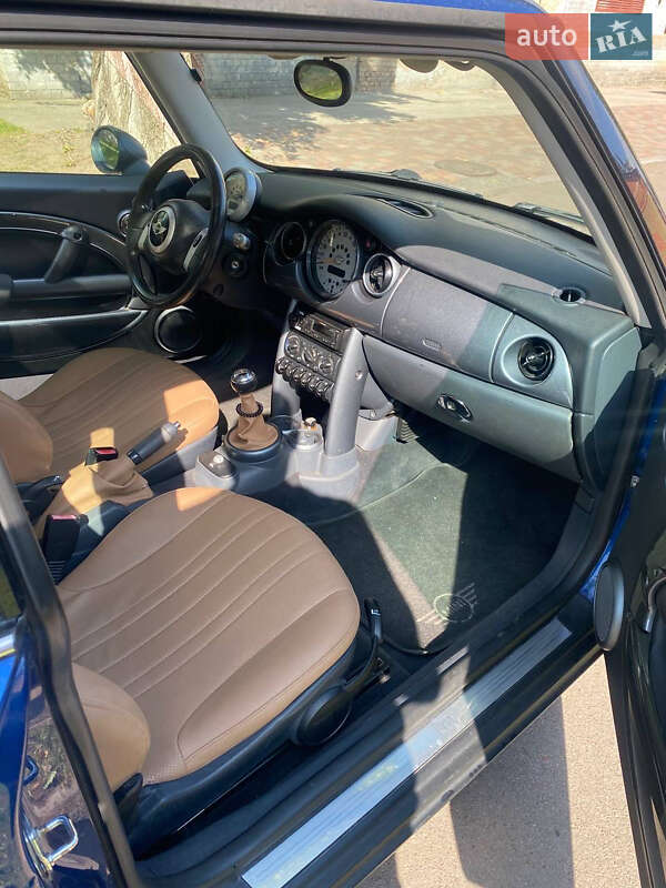 Хетчбек MINI Hatch 2002 в Києві фото 14 Хетчбек MINI Hatch 2002 в Києві