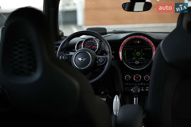 Хетчбек MINI Hatch 2018 в Києві фото 34 Хетчбек MINI Hatch 2018 в Києві