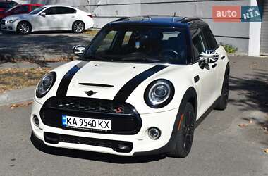 Хэтчбек MINI Hatch 2020 в Киеве