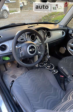 Хэтчбек MINI Hatch 2002 в 