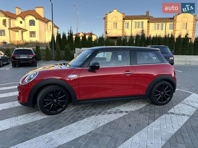 Хетчбек MINI Hatch 2019 в Рівному
