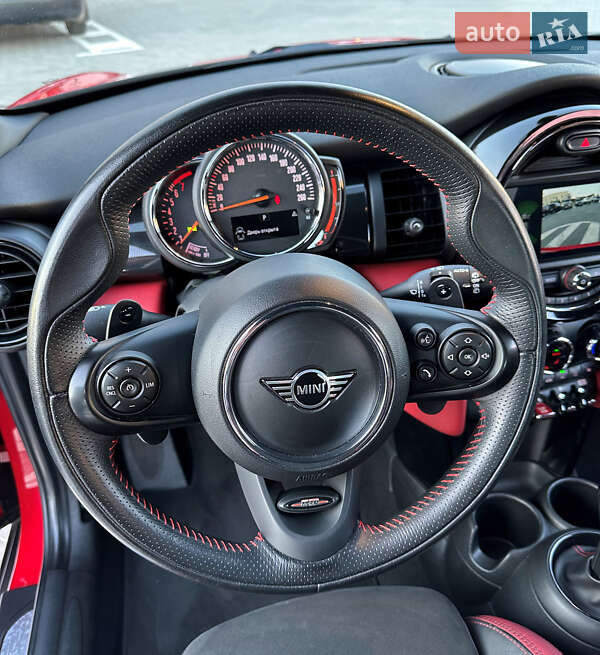 Хетчбек MINI Hatch 2019 в Рівному