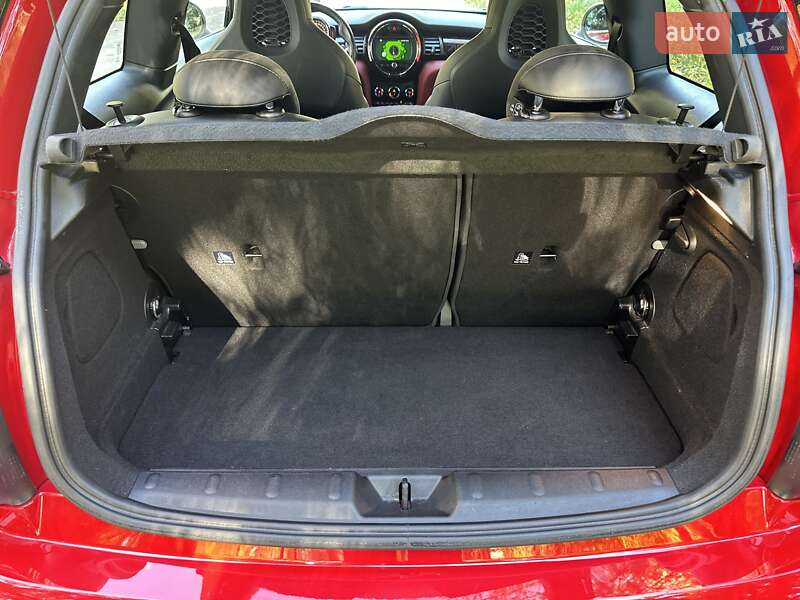 Хетчбек MINI Hatch 2019 в Рівному