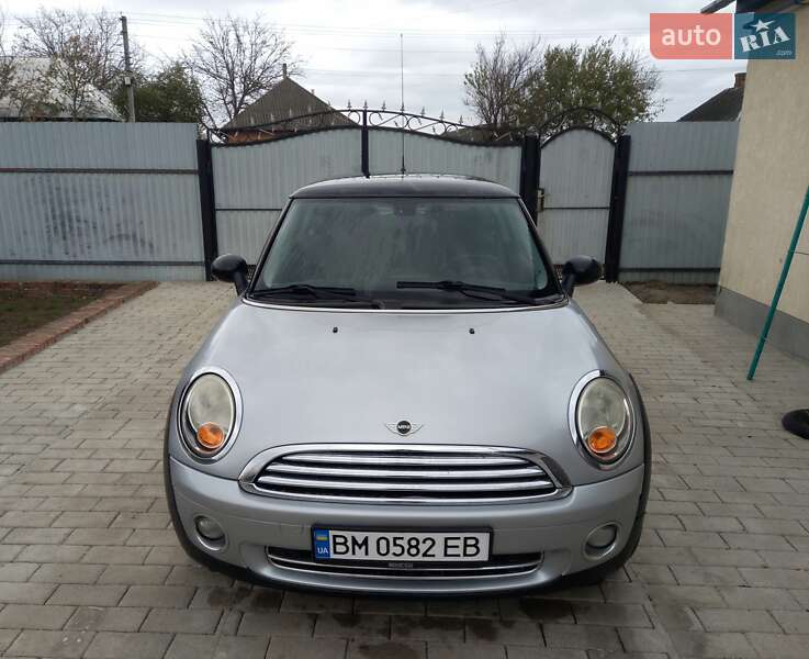 Хетчбек MINI Hatch 2007 в Котельві
