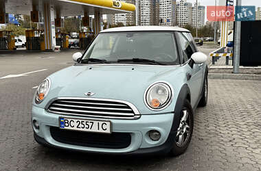 Хэтчбек MINI Hatch 2013 в Киеве
