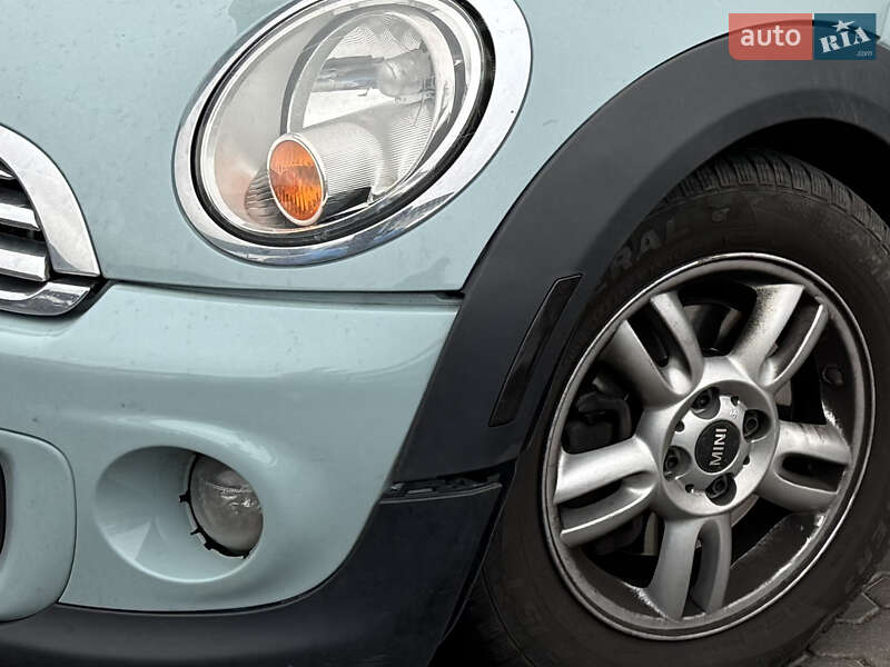 Хэтчбек MINI Hatch 2013 в Киеве
