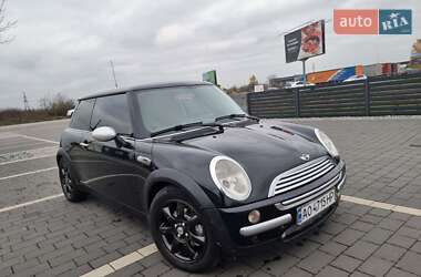 Хэтчбек MINI Hatch 2003 в Мукачево