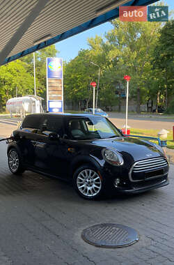 Хетчбек MINI Hatch 2014 в Дніпрі