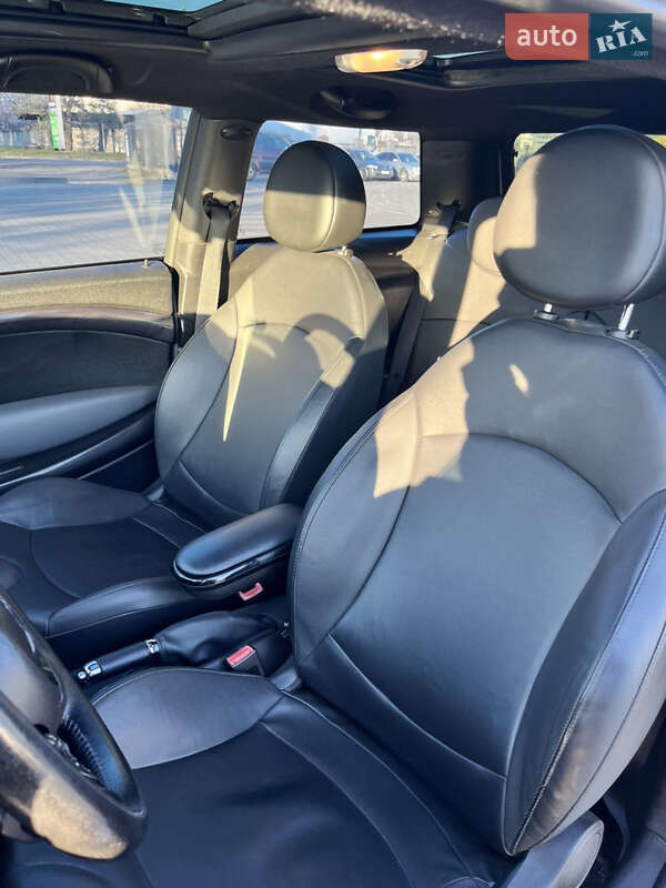 Хетчбек MINI Hatch 2012 в Львові