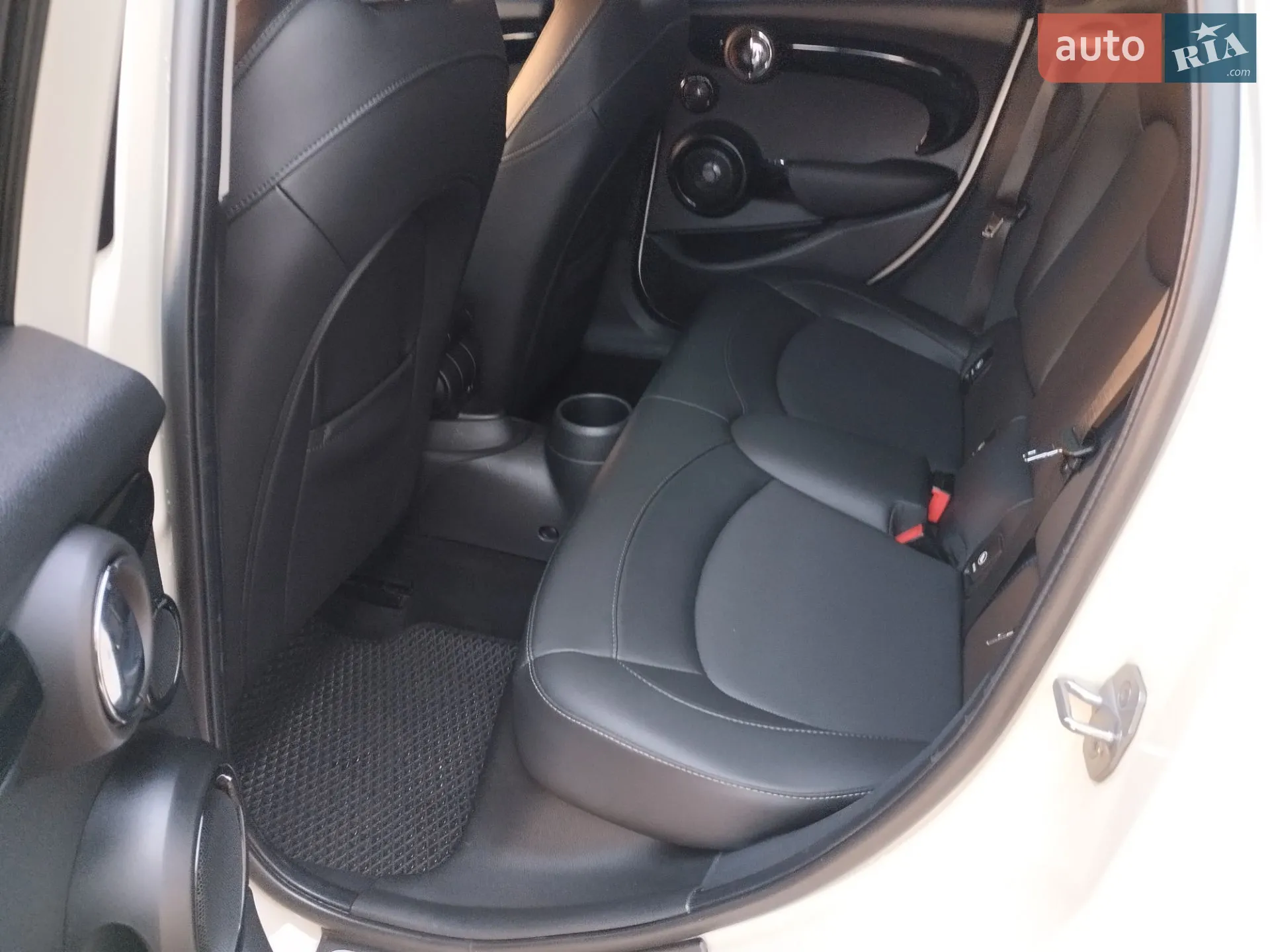 2018 MINI Hatch - мініатюра 11