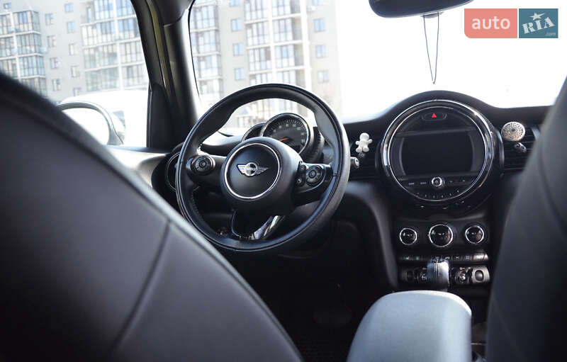 Хетчбек MINI Hatch 2017 в Білогородці