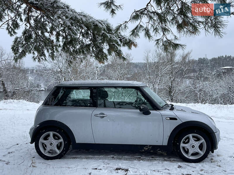 Хетчбек MINI Hatch 2003 в Житомирі