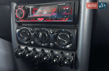 Хетчбек MINI Hatch 2003 в 