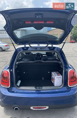 Хэтчбек MINI Hatch 2016 в Киеве