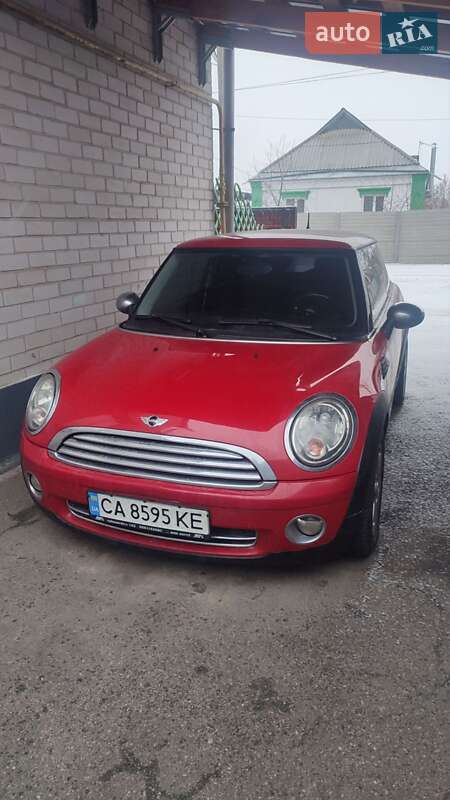Хетчбек MINI Hatch 2009 в Черкасах