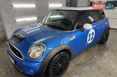 Хетчбек MINI Hatch 2006 в Львові