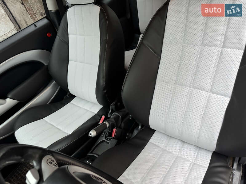 Хетчбек MINI Hatch 2005 в Дніпрі