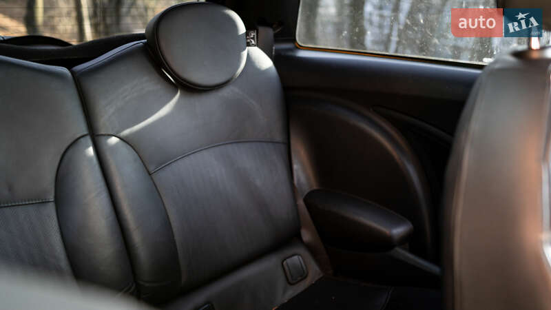 Хэтчбек MINI Hatch 2009 в Львове