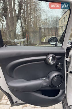 Хэтчбек MINI Hatch 2017 в 